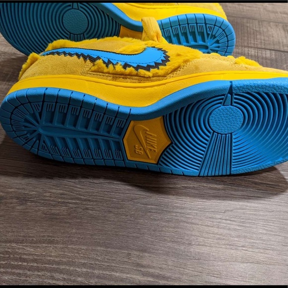 SOLD - Picture 3 of 6